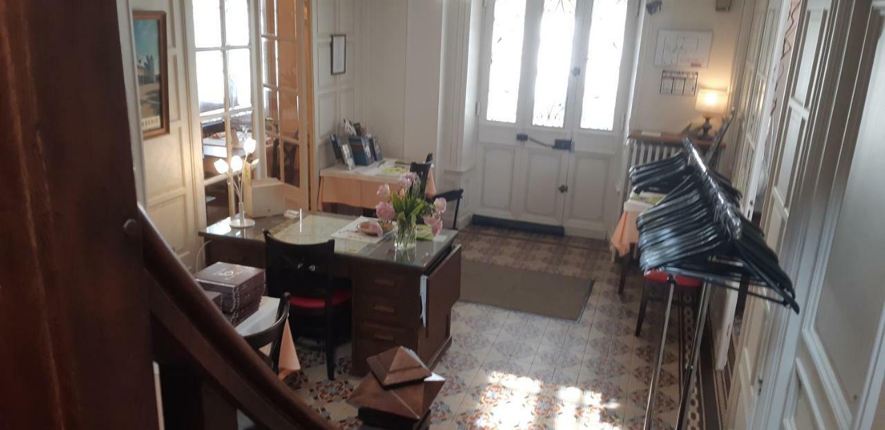 Logis Hotel Le Cor D'Argent Εξωτερικό φωτογραφία